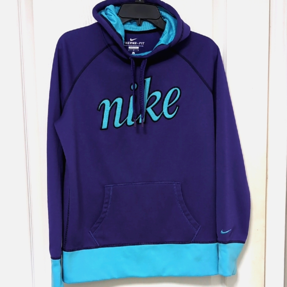Nike Therma-Fit Violet Purple Pullover Hoodie. Thumbhole Sleeve. Size Large